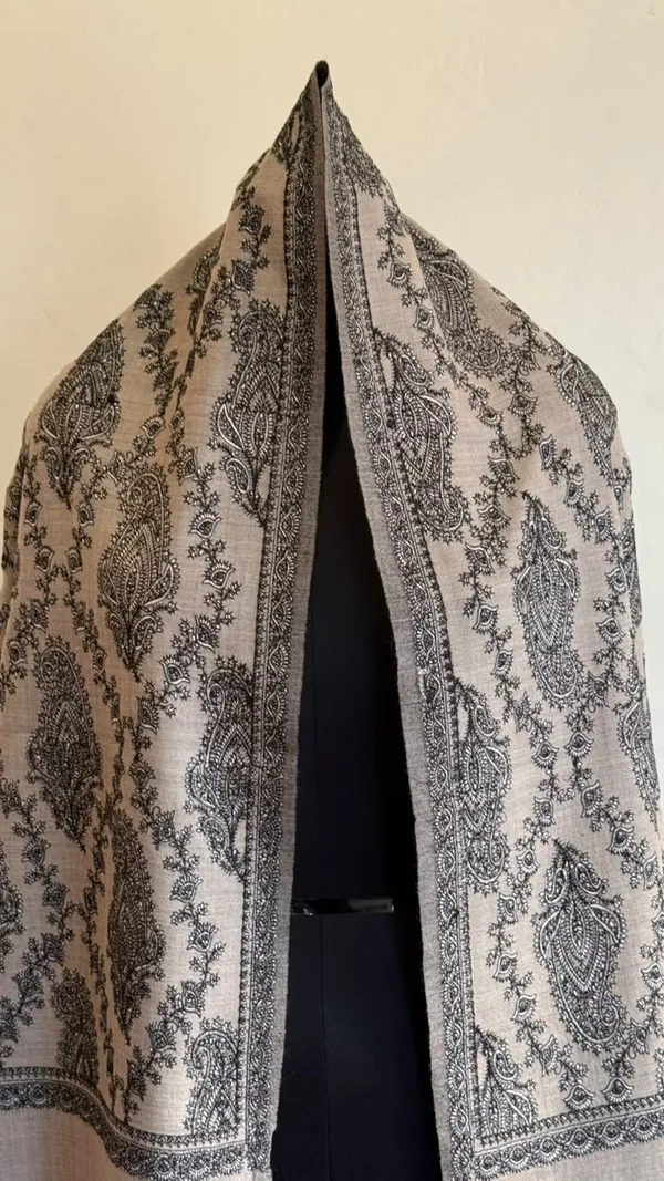 Beige_Paisley_Print_Shawl_For_Women