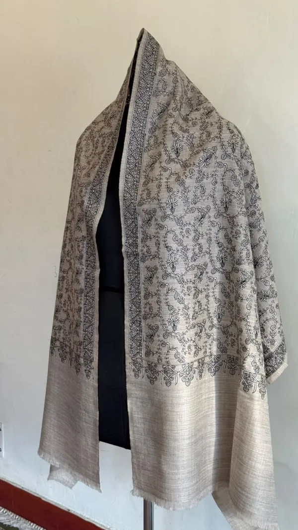 Brown_And_Cream_Floral_Print_Stole_for_Women
