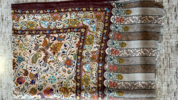 Brown_Floral_Print_Shawl_for_Women