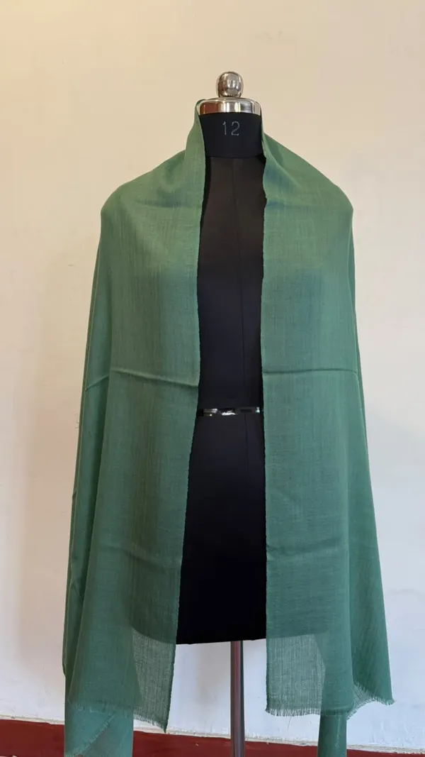 Green_Woven_Long_Stole_for_Women