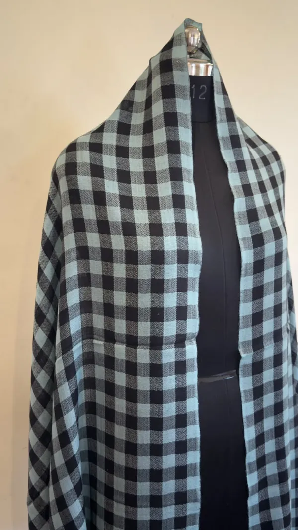 Black_Checkered_Open_Front_Long_Shrug_For_Women