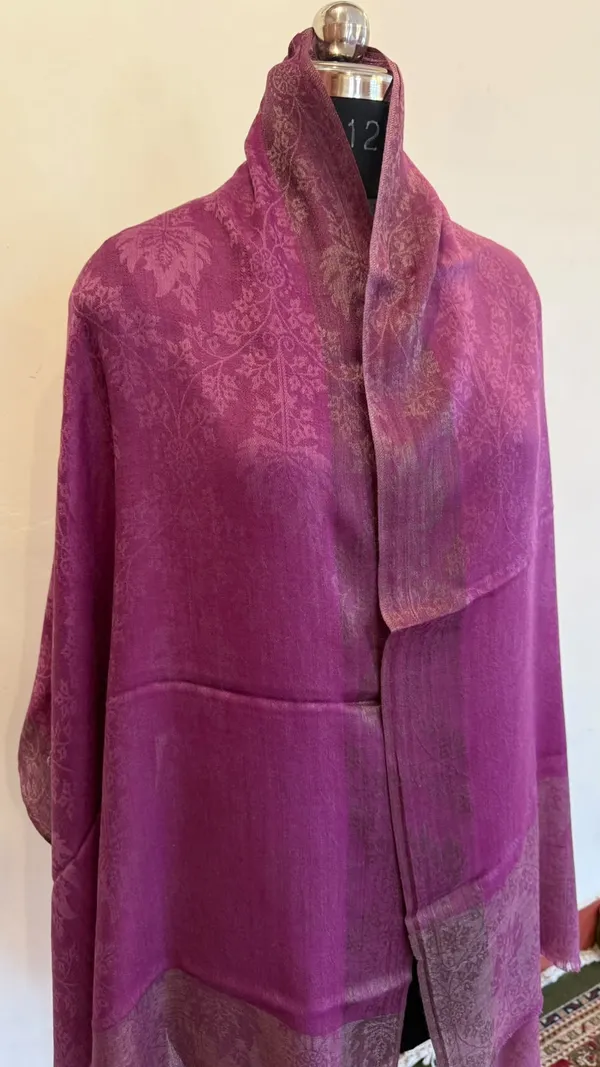 Purple_Woven_Floral_Pattern_Shawl_for_Women