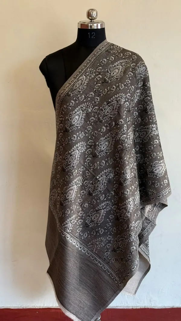 Grey_Printed_Paisley_Shawl_for_Women