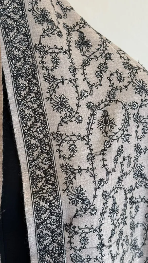 Brown_And_Cream_Floral_Print_Stole_for_Women