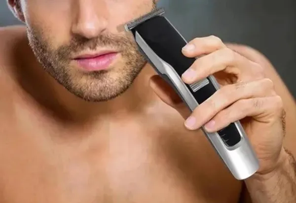 Rechargeable_Hair_Clipper_Grooming_Kit_With_Guide_Combs