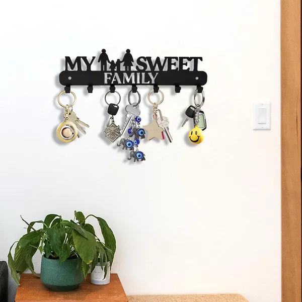 8eenplus_Wall_Mounted_Key_Holder_My_Sweet_Family_Design_7_Hooks_Black_Metal_Decorative_Home_Organisation