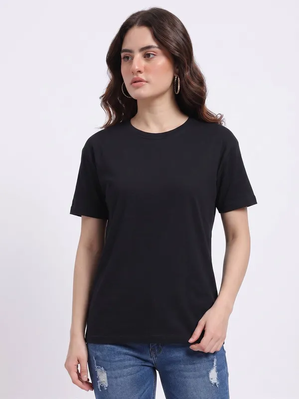 Black_Cotton_Regular_Fit_Crew_Neck_T-Shirt_For_Women