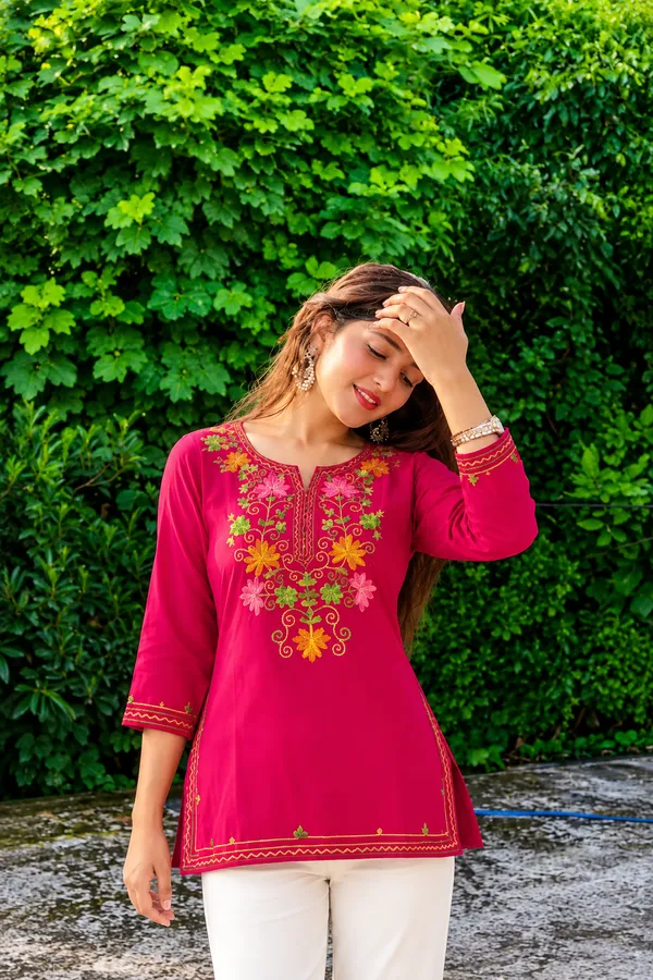 Pink_Viscose_Rayon_Straight_Short_Kurta_For_Women