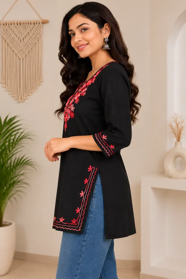 Black_Viscose_Rayon_Straight_Floral_Embroidered_Kurta_For_Women