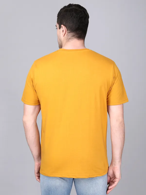 Yellow_Cotton_Regular_Fit_Crew_Neck_T-Shirt_For_Men