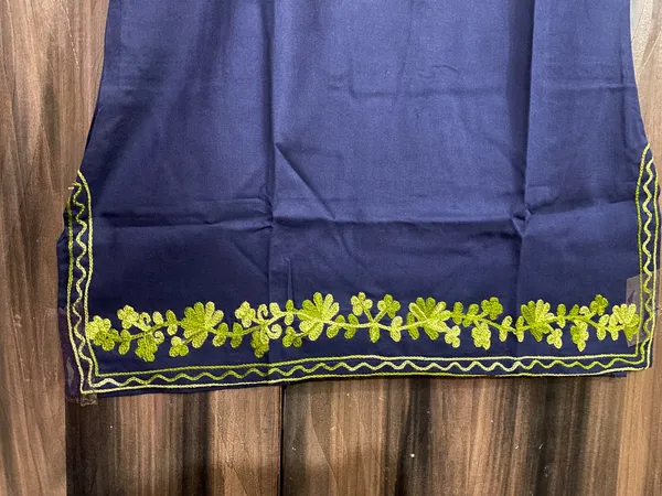 Navy_Blue_Viscose_Rayon_Straight_Short_Kurta_For_Women