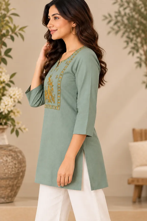 Green_Viscose_Rayon_Straight_Floral_Print_Kurta_For_Women