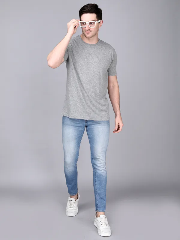 Grey_Cotton_Regular_Fit_Crew_Neck_T-Shirt_For_Men