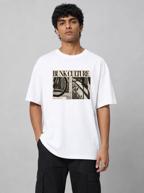 White_Cotton_Oversized_Graphic_T-Shirt_For_Men