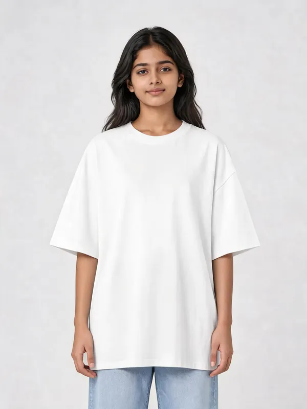 White_Cotton_Oversized_Graphic_T-Shirt_For_Women