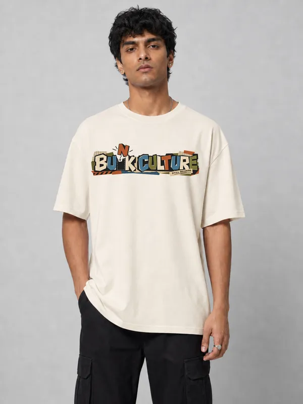 Off_White_Cotton_Oversized_Graphic_T-Shirt_For_Men