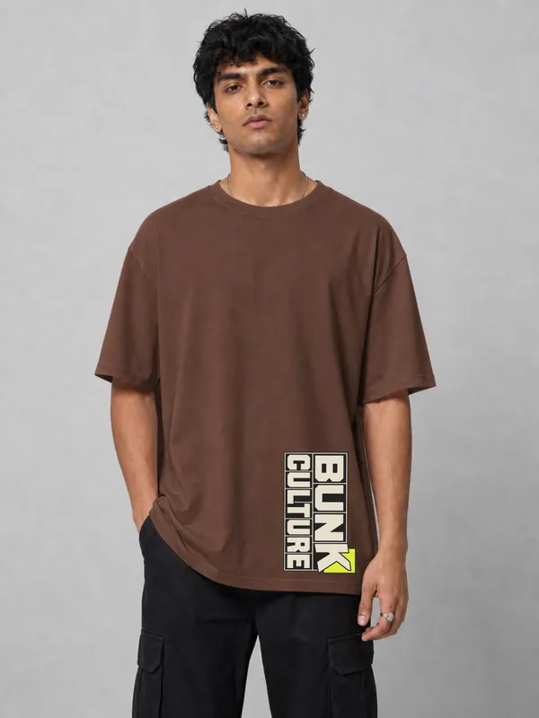 Brown_Cotton_Oversized_Graphic_T-Shirt_For_Men