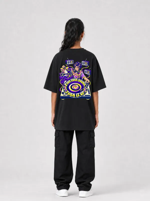 Black_Cotton_Oversized_Graphic_T-Shirt_For_Women