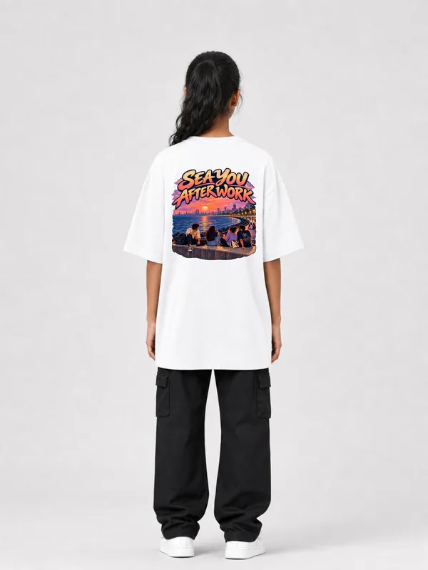 White_Cotton_Oversized_Graphic_T-Shirt_For_Women