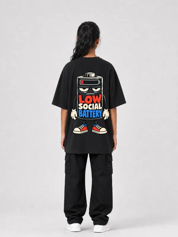 Black_Oversized_Graphic_T-Shirt_for_Women