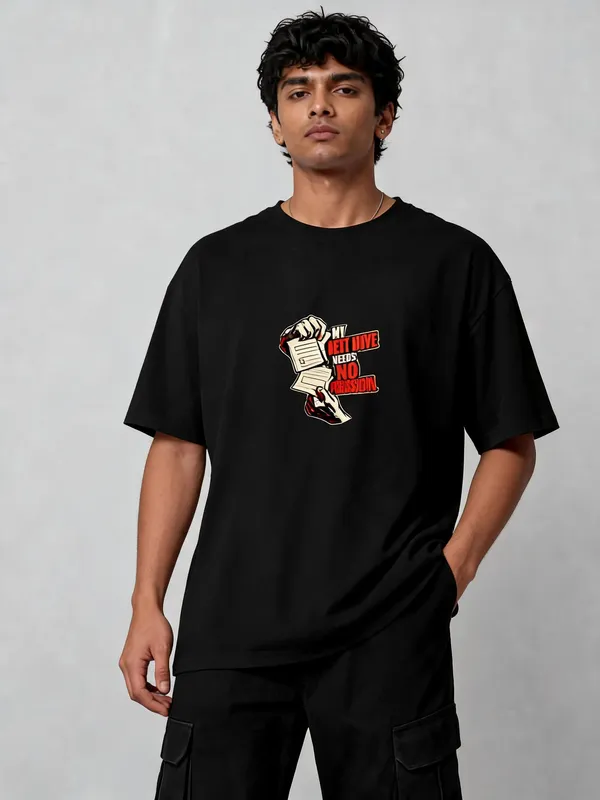 Black_Cotton_Oversized_Graphic_T-Shirt_For_Men