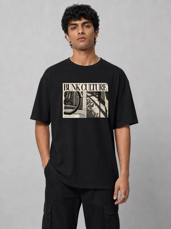 Black_Cotton_Oversized_Graphic_T-Shirt_For_Men