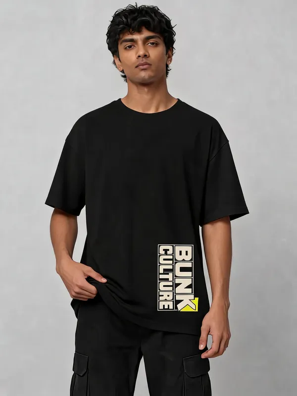 Black_Cotton_Oversized_Graphic_T-Shirt_For_Men