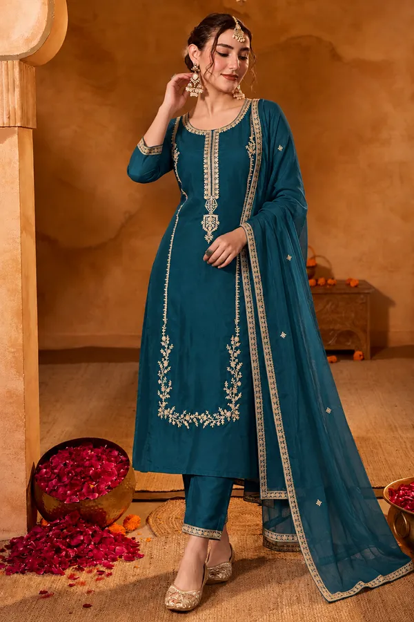 Cotton_Blend_Kurti_Set_With_Bottom_And_Dupatta