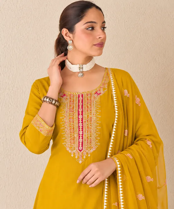 Cotton_Blend_Kurti_Set_With_Bottom_And_Dupatta