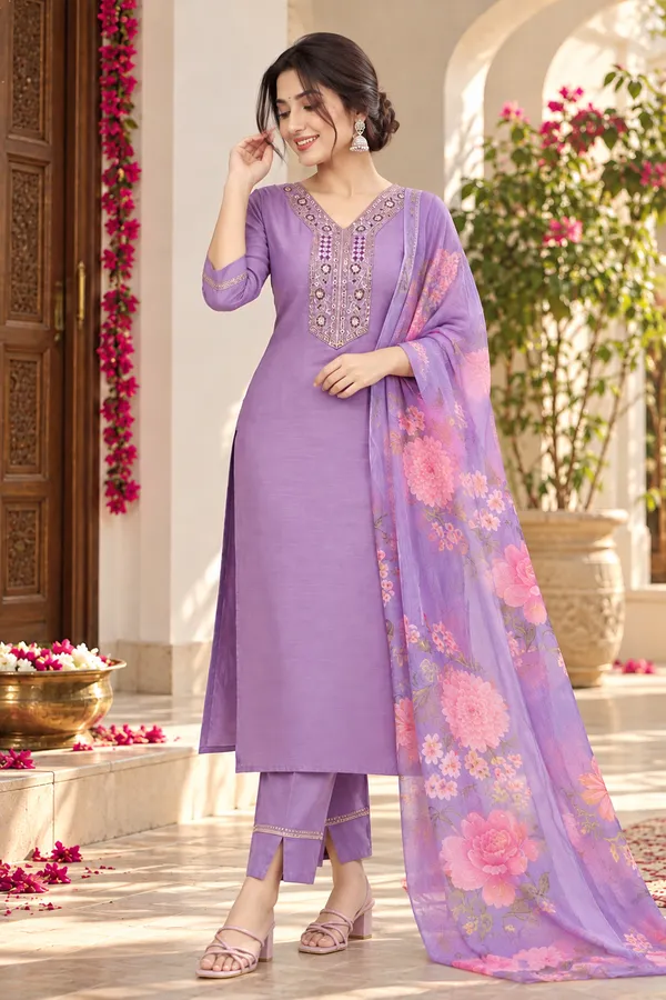 Cotton_Blend_Kurti_Set_With_Bottom_And_Dupatta