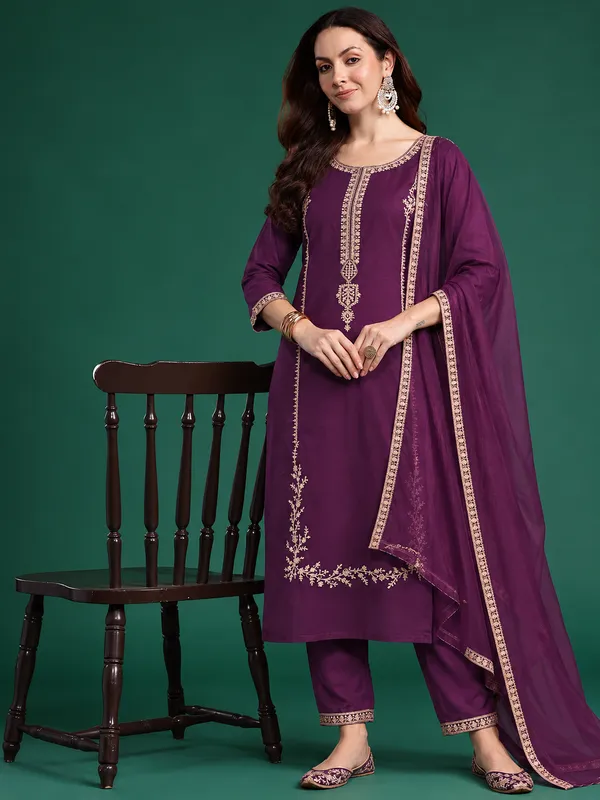 Cotton_Blend_Kurti_Set_With_Bottom_And_Dupatta