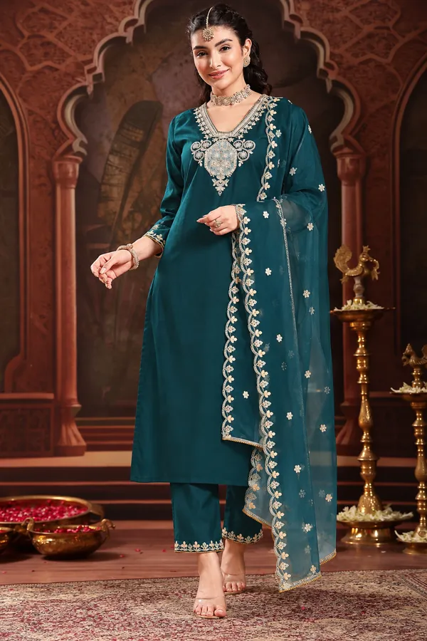 Cotton_Blend_Kurti_Set_With_Bottom_And_Dupatta