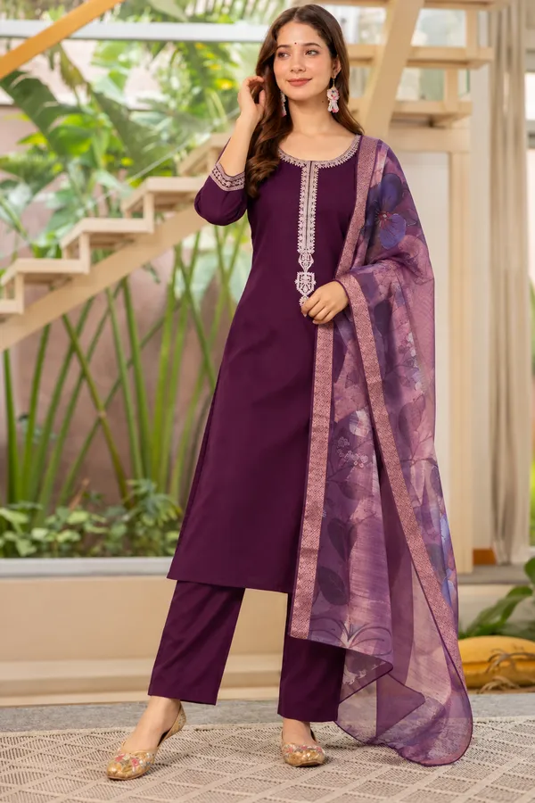 Cotton_Blend_Kurti_Set_With_Bottom_And_Dupatta