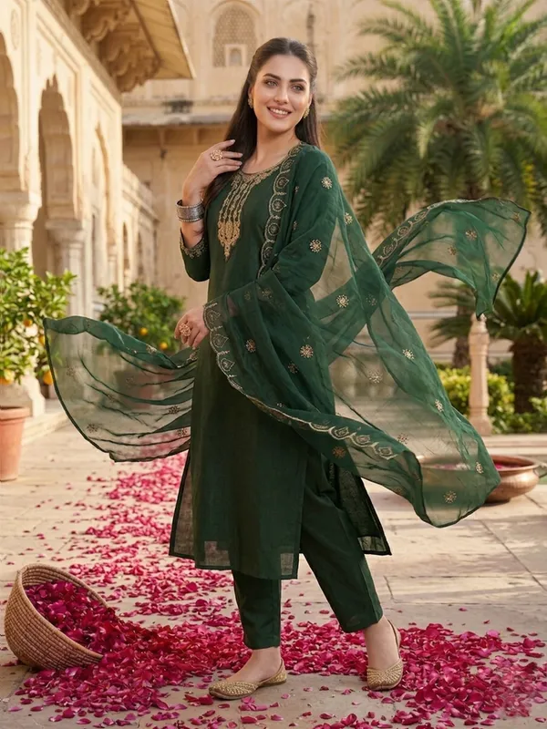 Cotton_Blend_Kurti_Set_With_Bottom_And_Dupatta