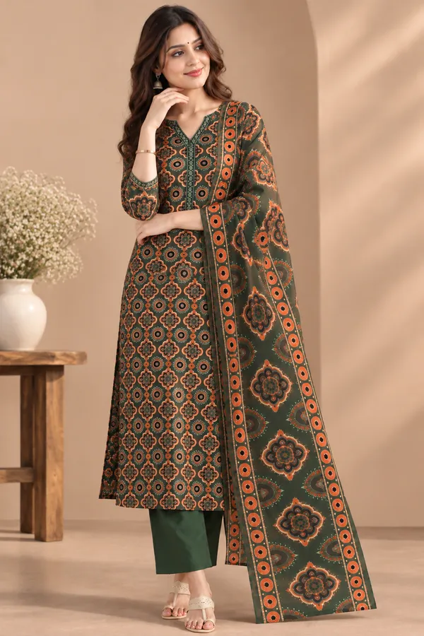 Cotton_Blend_Kurti_Set_With_Bottom_And_Dupatta