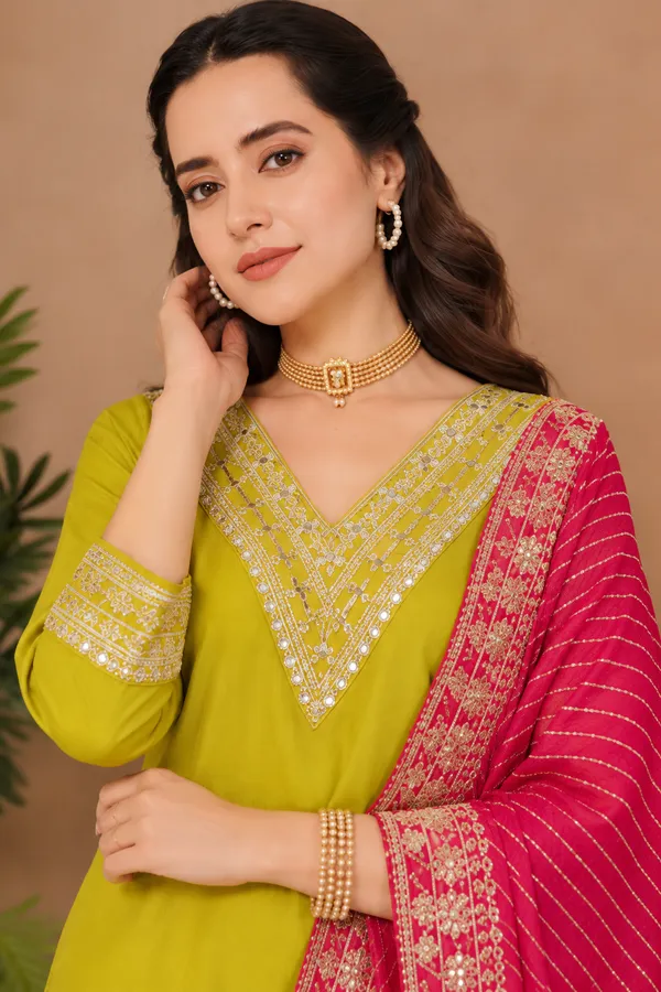 Cotton_Blend_Kurti_Set_With_Bottom_And_Dupatta