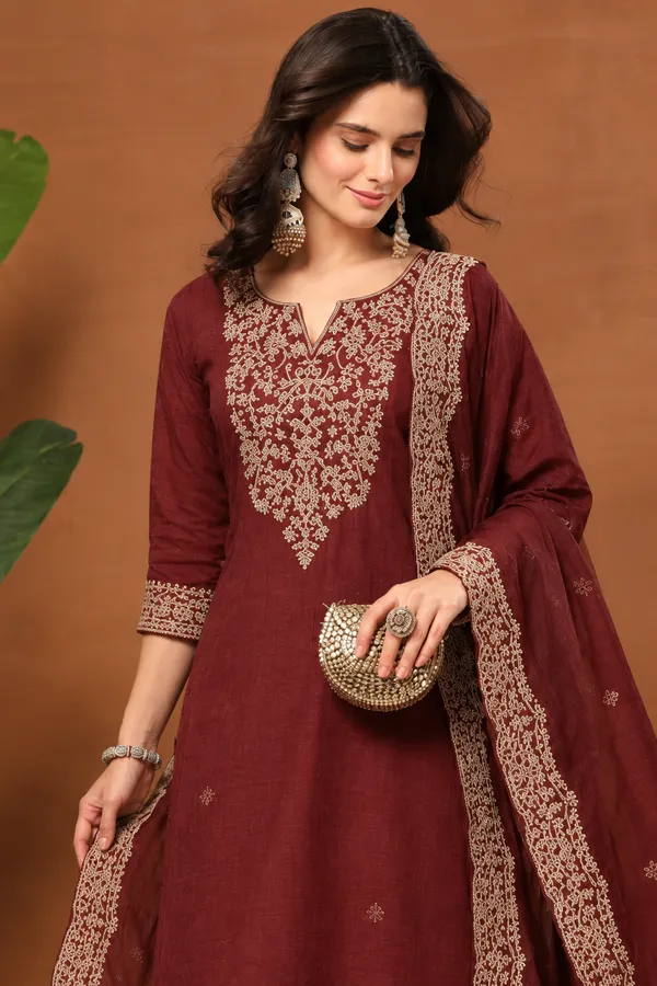 Cotton_Blend_Kurti_Set_With_Bottom_And_Dupatta