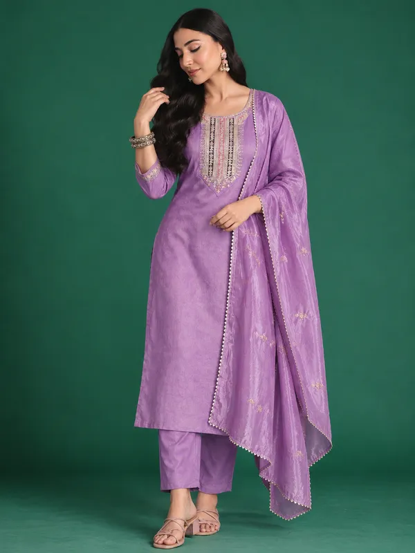 Cotton_Blend_Kurti_Set_With_Bottom_And_Dupatta