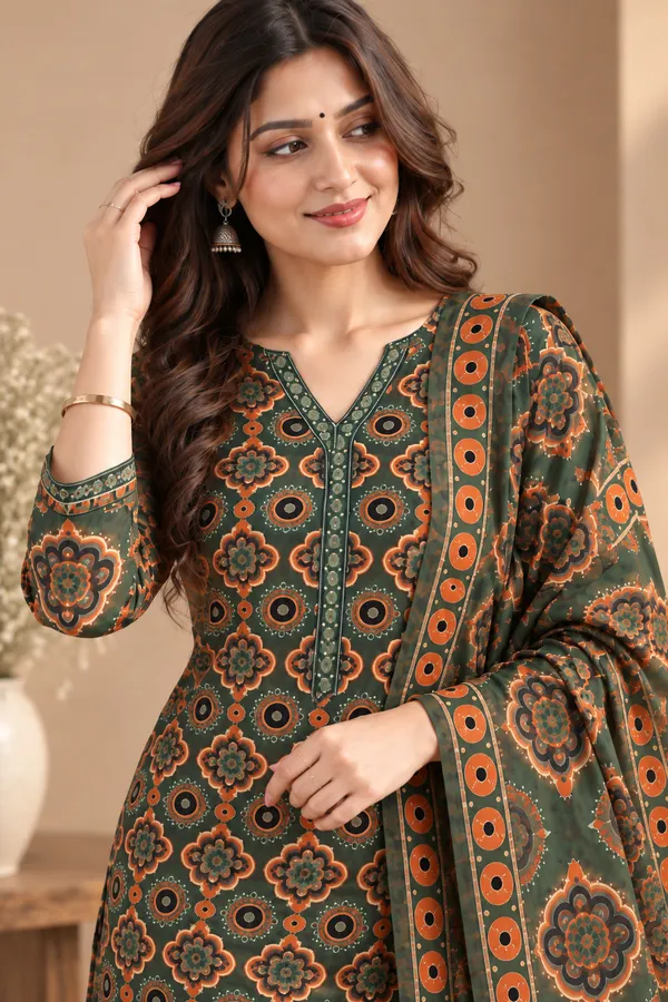 Cotton_Blend_Kurti_Set_With_Bottom_And_Dupatta