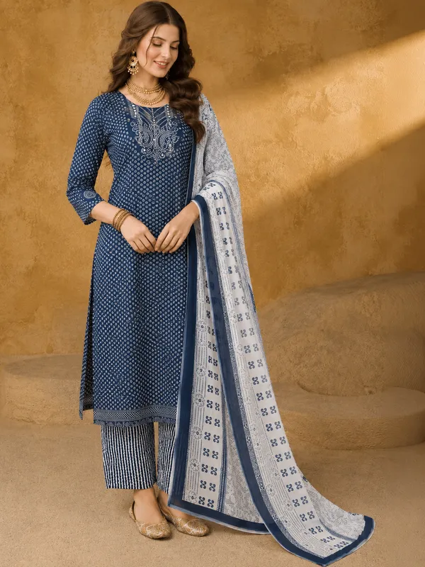 Cotton_Blend_Kurti_Set_With_Bottom_And_Dupatta
