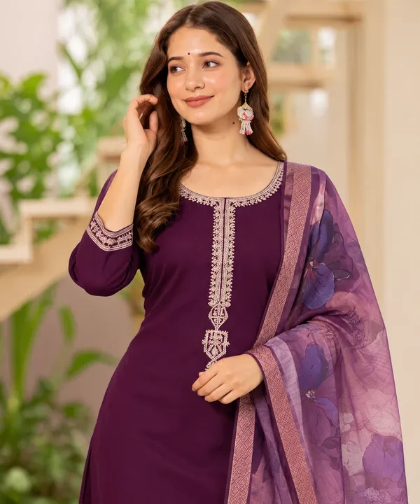 Cotton_Blend_Kurti_Set_With_Bottom_And_Dupatta