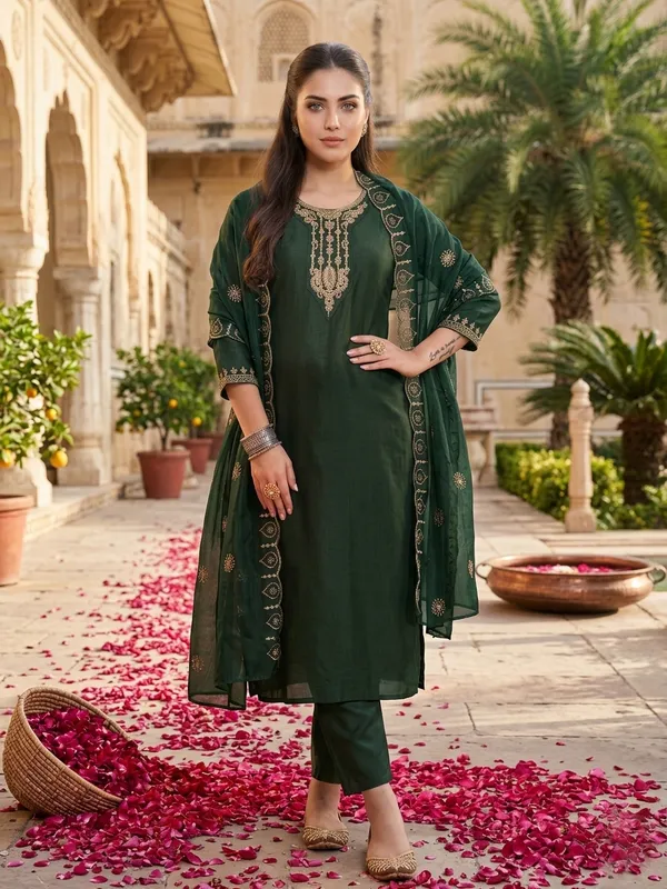 Cotton_Blend_Kurti_Set_With_Bottom_And_Dupatta