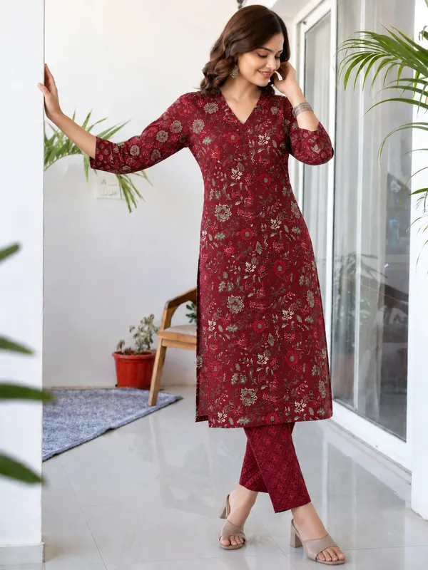 Cotton_Blend_Kurti_Set_With_Bottom_And_Dupatta