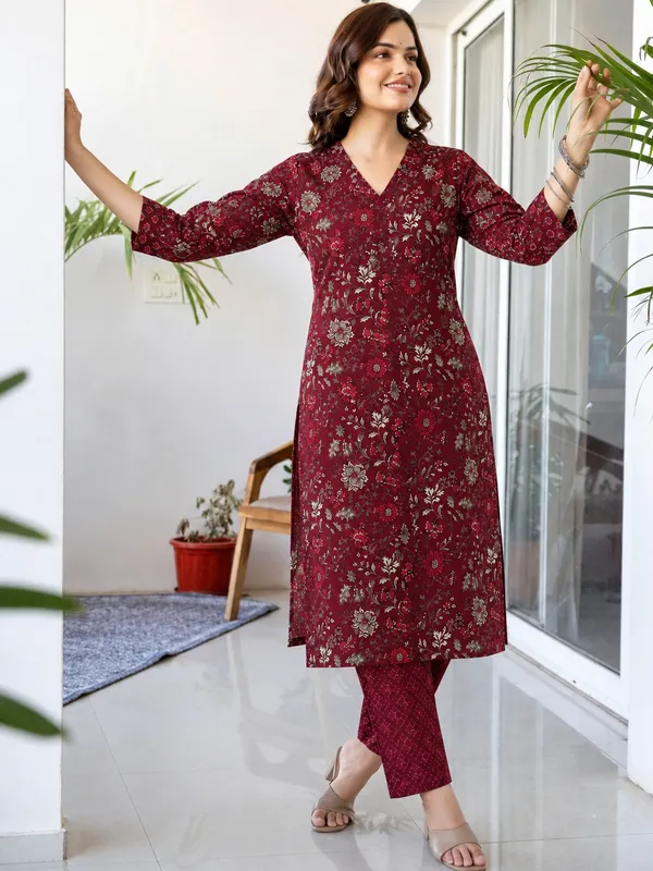 Cotton_Blend_Kurti_Set_With_Bottom_And_Dupatta