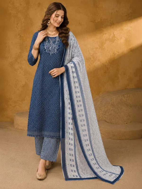 Cotton_Blend_Kurti_Set_With_Bottom_And_Dupatta