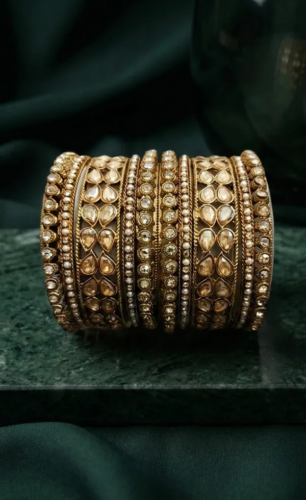 Raavi_Golden_Stone_Bangles