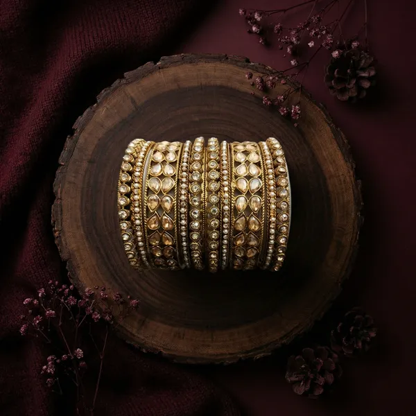 Raavi_Golden_Stone_Bangles