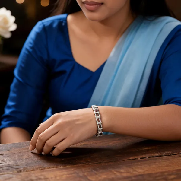 Trendy_Silver_Polished_Diamond_Studded_Bracelet