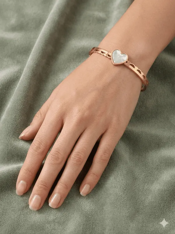 Anti_Tarnish_Gold_Plated_MOP_Heart_Bracelet