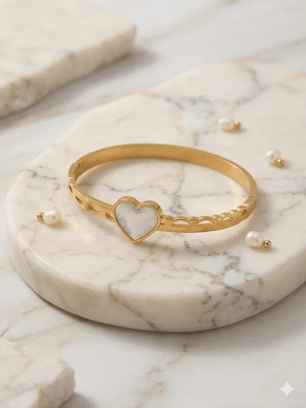 Anti_Tarnish_Gold_Plated_MOP_Heart_Bracelet